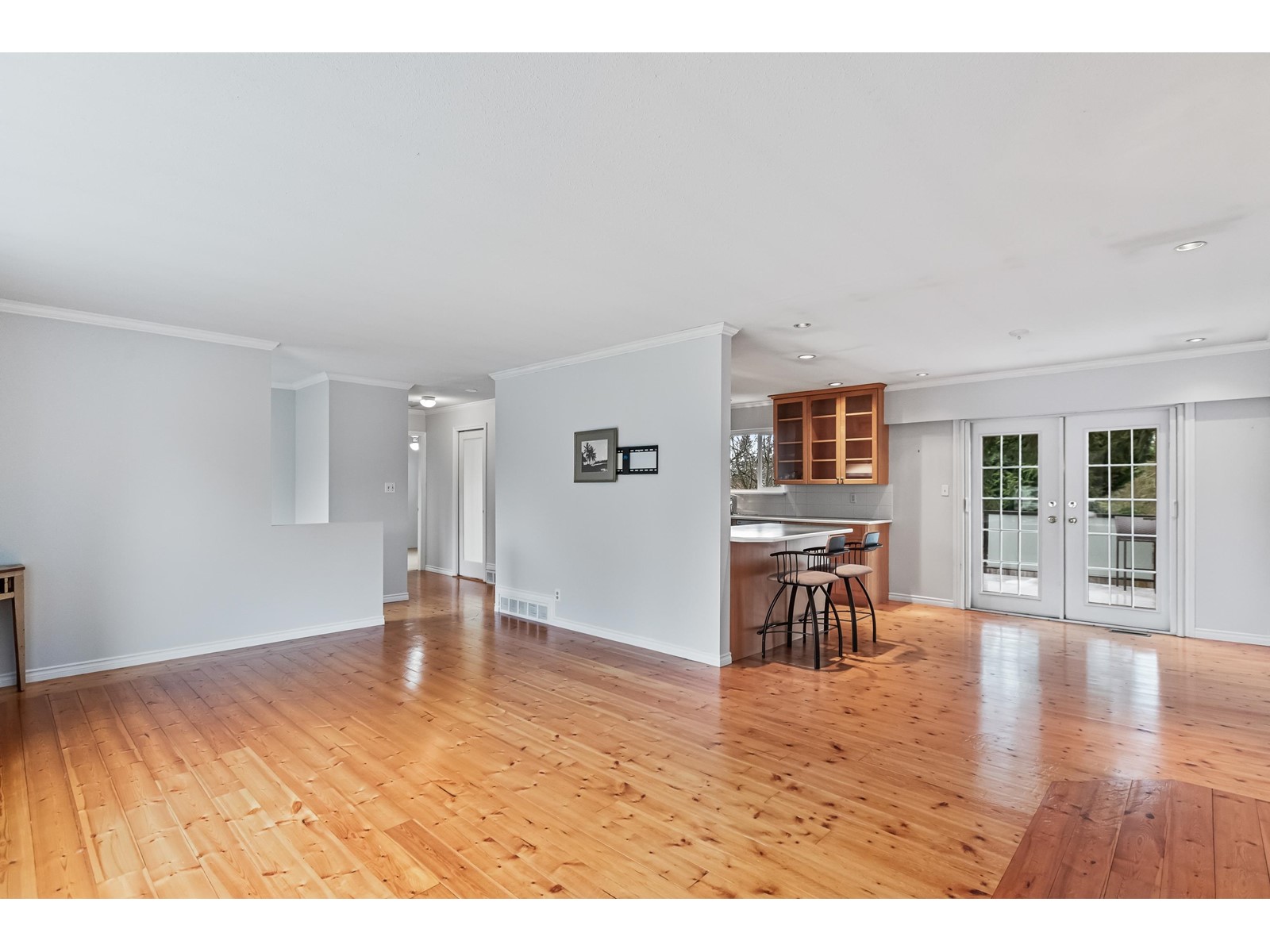 1430 MAPLE STREET, White Rock real estate listing R2977866