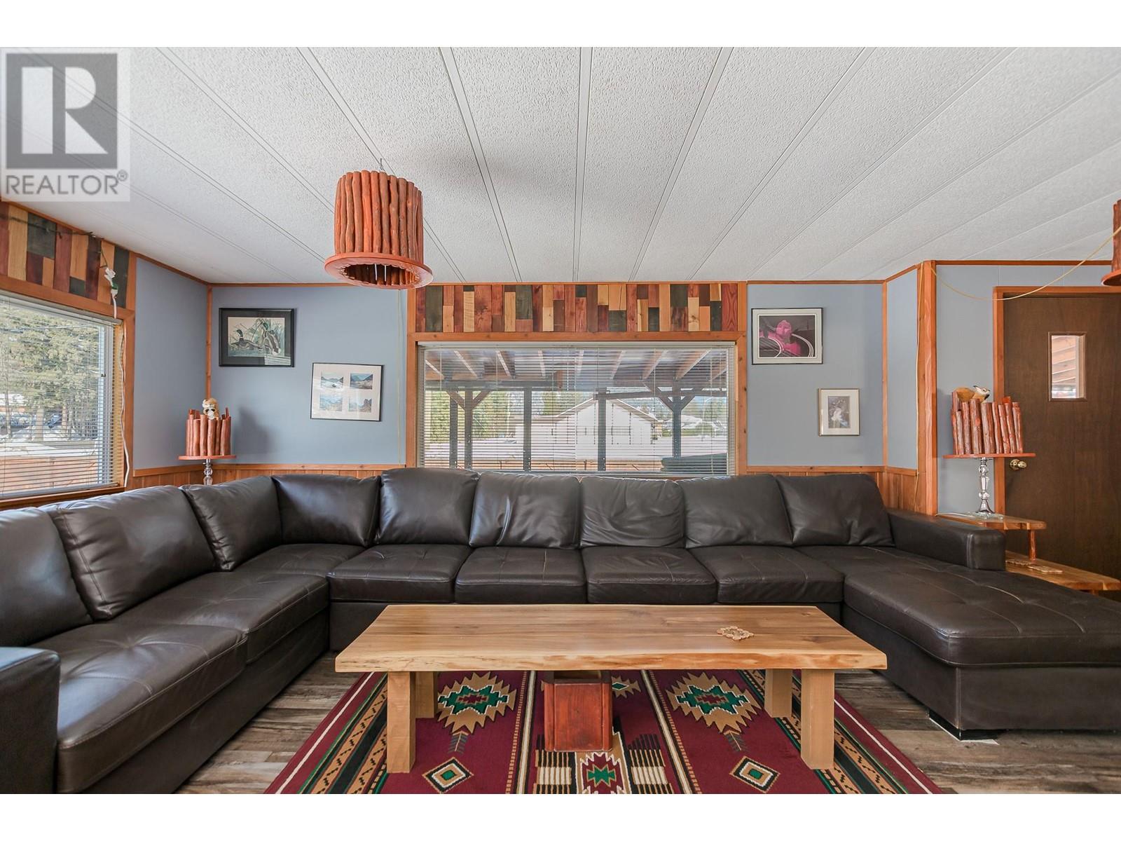 1 501 Kappel Street, Sicamous