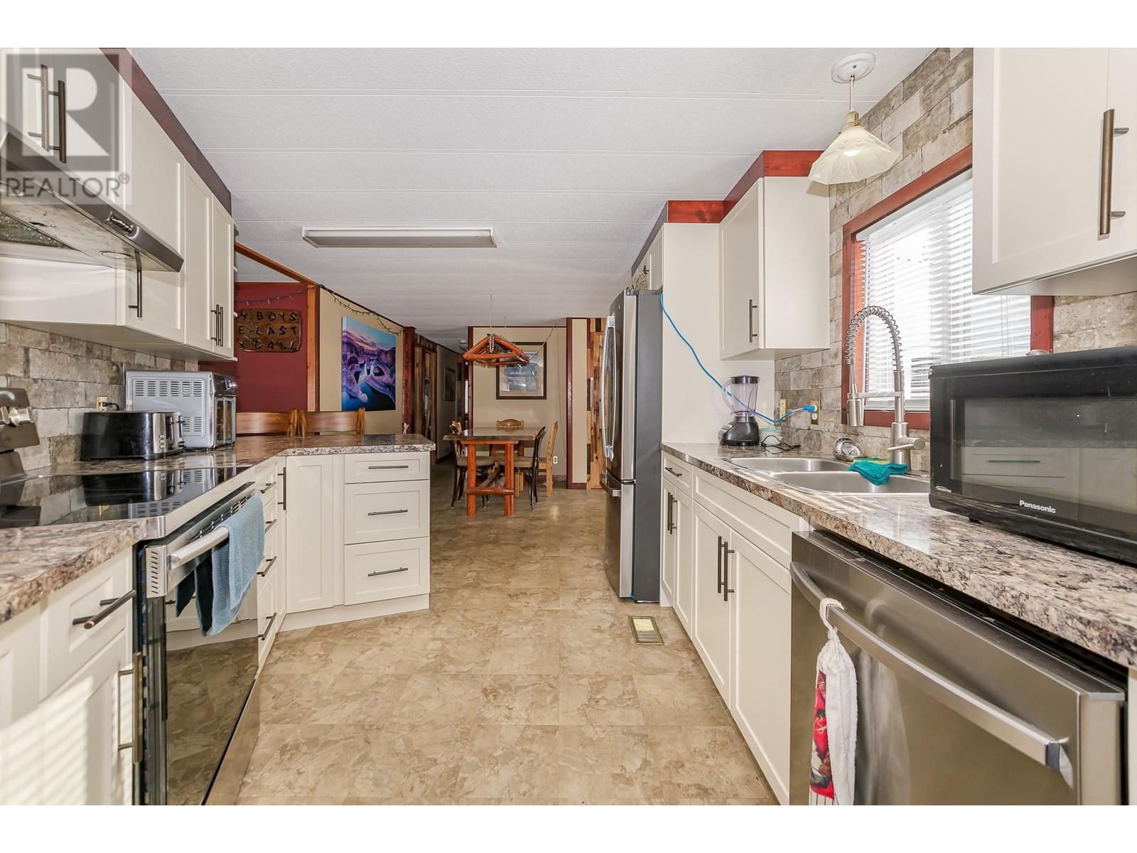 1 501 Kappel Street, Sicamous