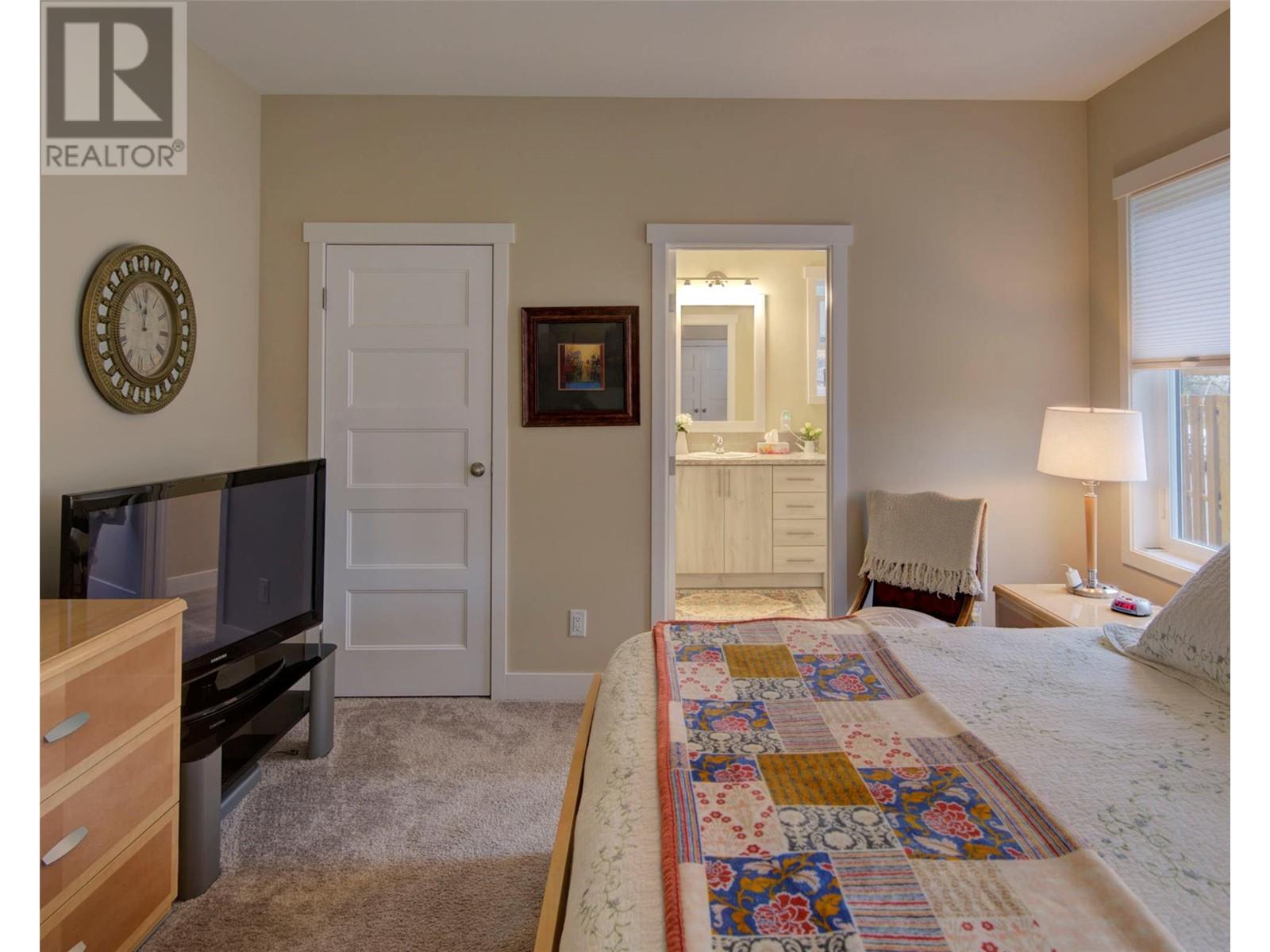  9468 Houghton Road, Vernon