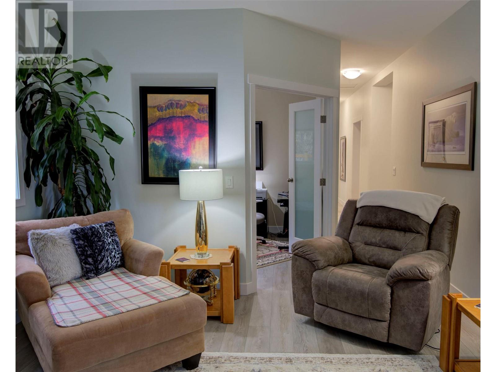  9468 Houghton Road, Vernon