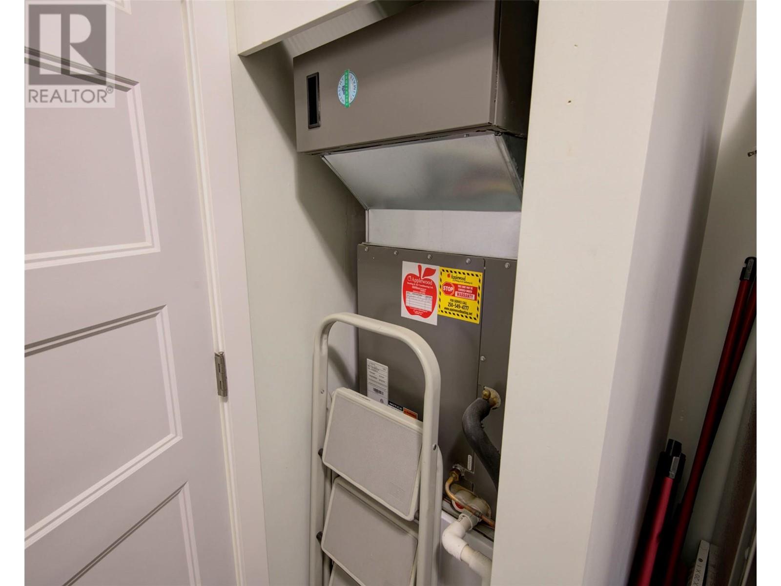  9468 Houghton Road, Vernon