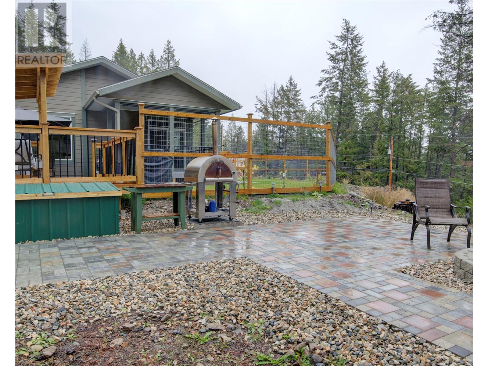  9468 Houghton Road, Vernon