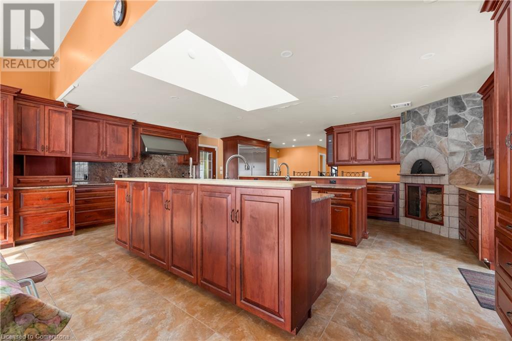 Photo 12 of 4850 Hillside Drive, Lincoln ON
