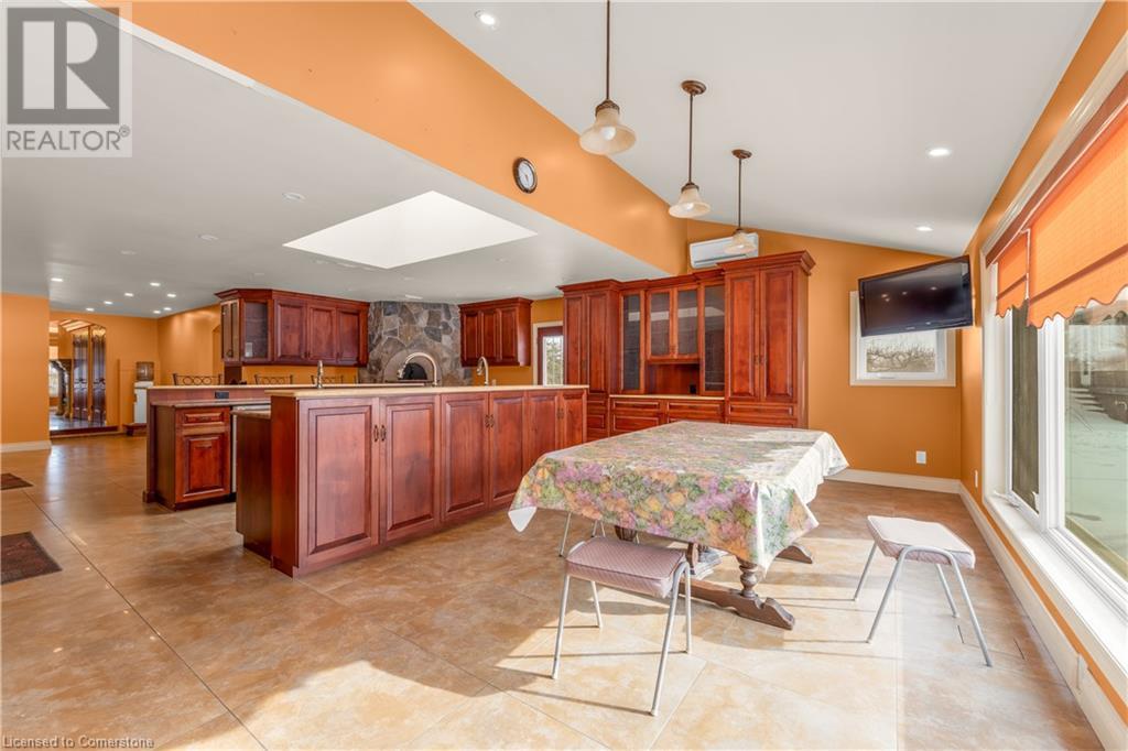 Photo 31 of 4850 Hillside Drive, Lincoln ON