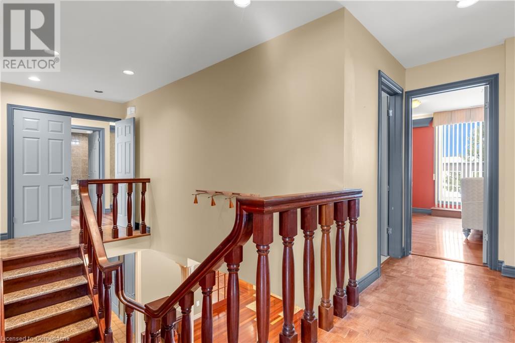 Photo 24 of 4850 Hillside Drive, Lincoln ON