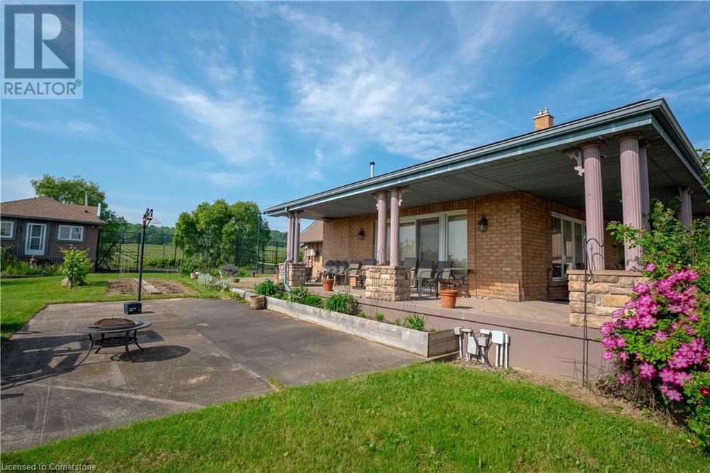 Photo 46 of 4850 Hillside Drive, Lincoln ON