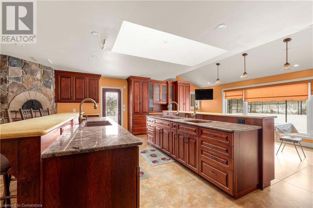 Photo 30 of 4850 Hillside Drive, Lincoln ON