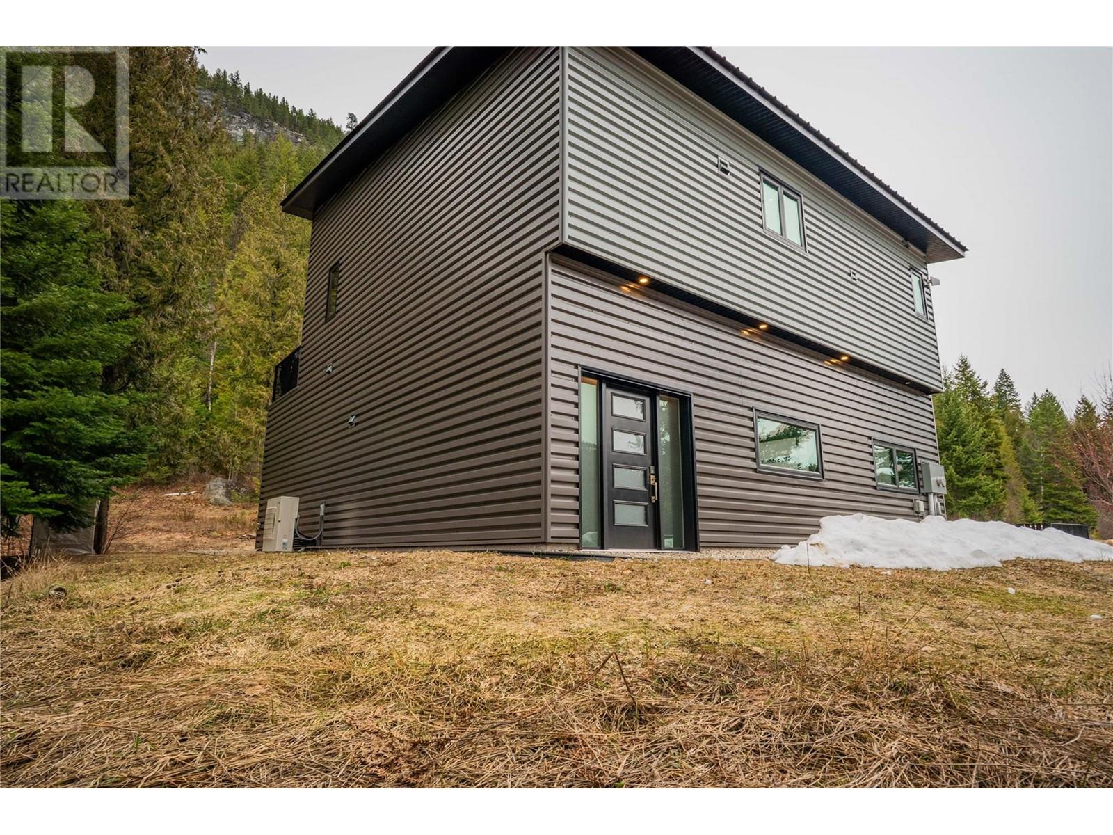 1959 SANDY Road, Castlegar