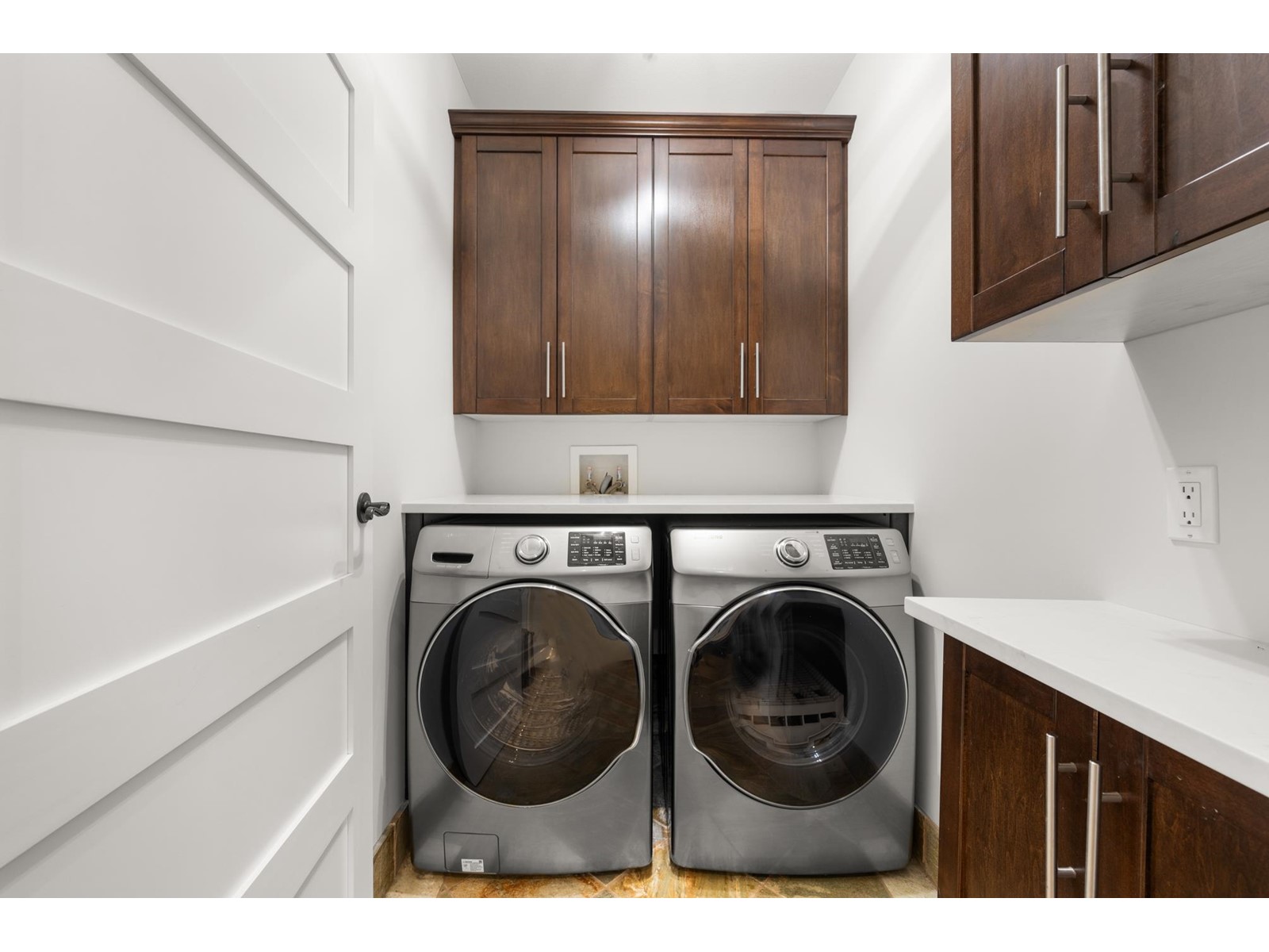 1247 STAYTE ROAD, White Rock real estate listing R2978004