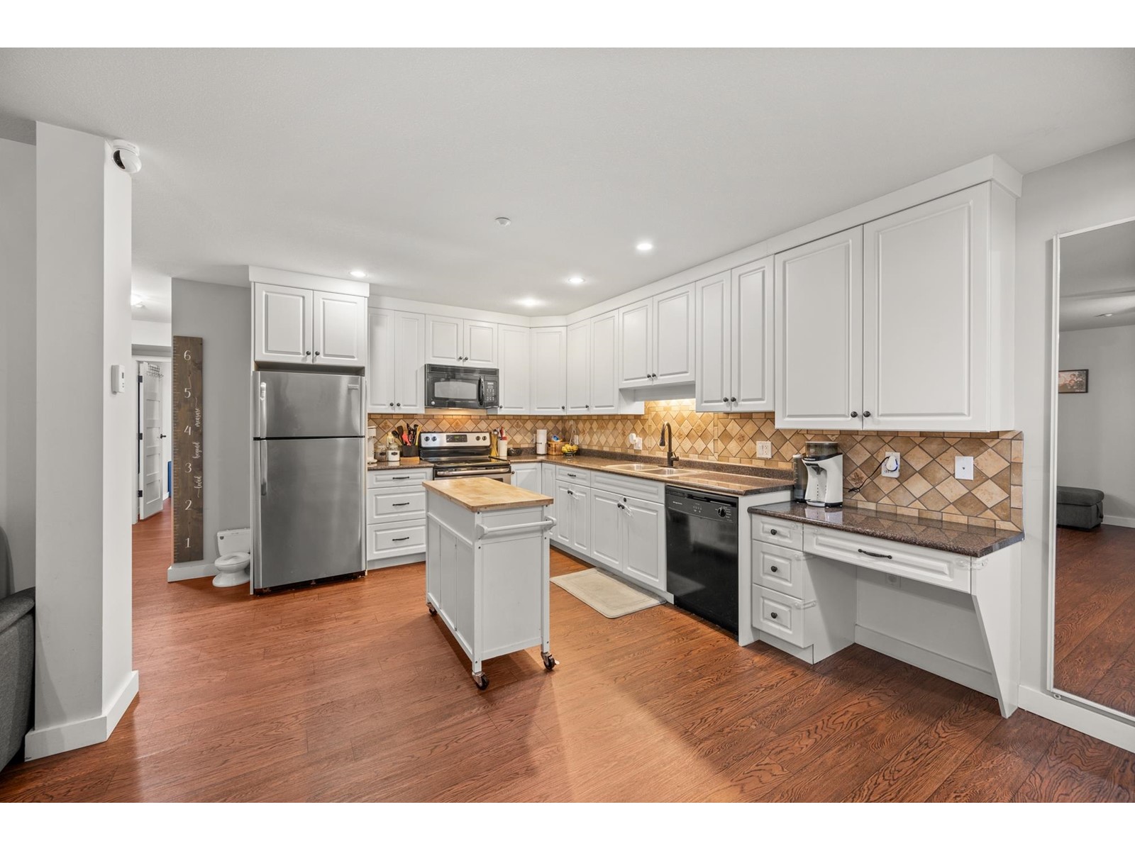 1247 STAYTE ROAD, White Rock real estate listing R2978004
