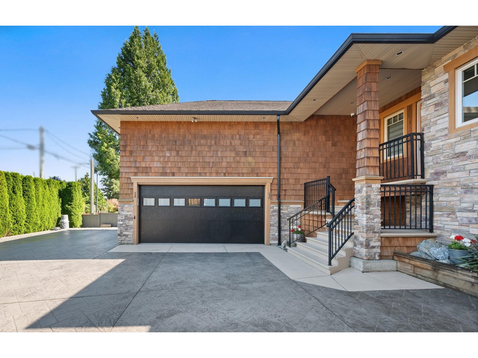 1247 STAYTE ROAD, White Rock real estate listing R2978004