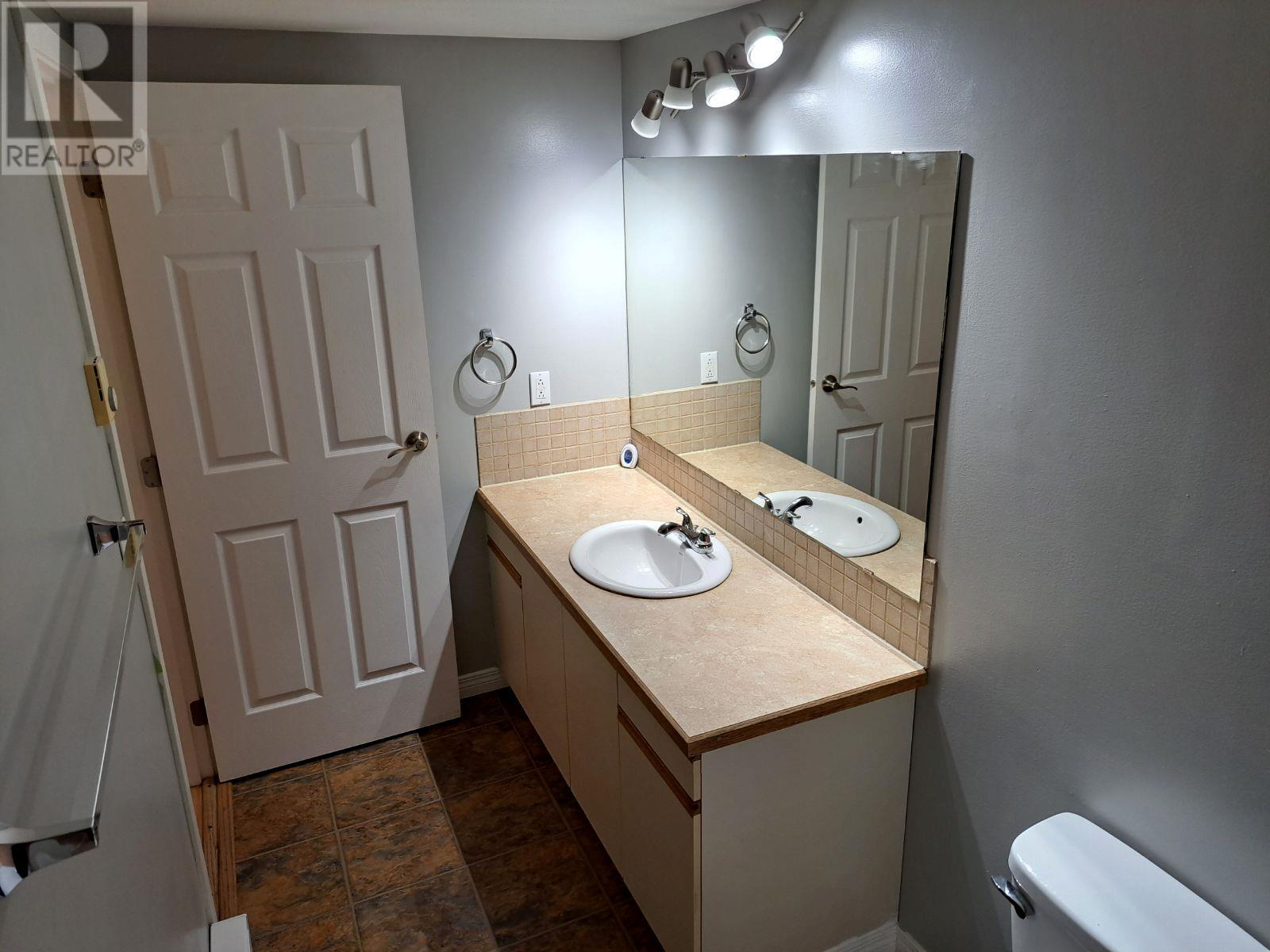 216 3800 28A Street, Vernon