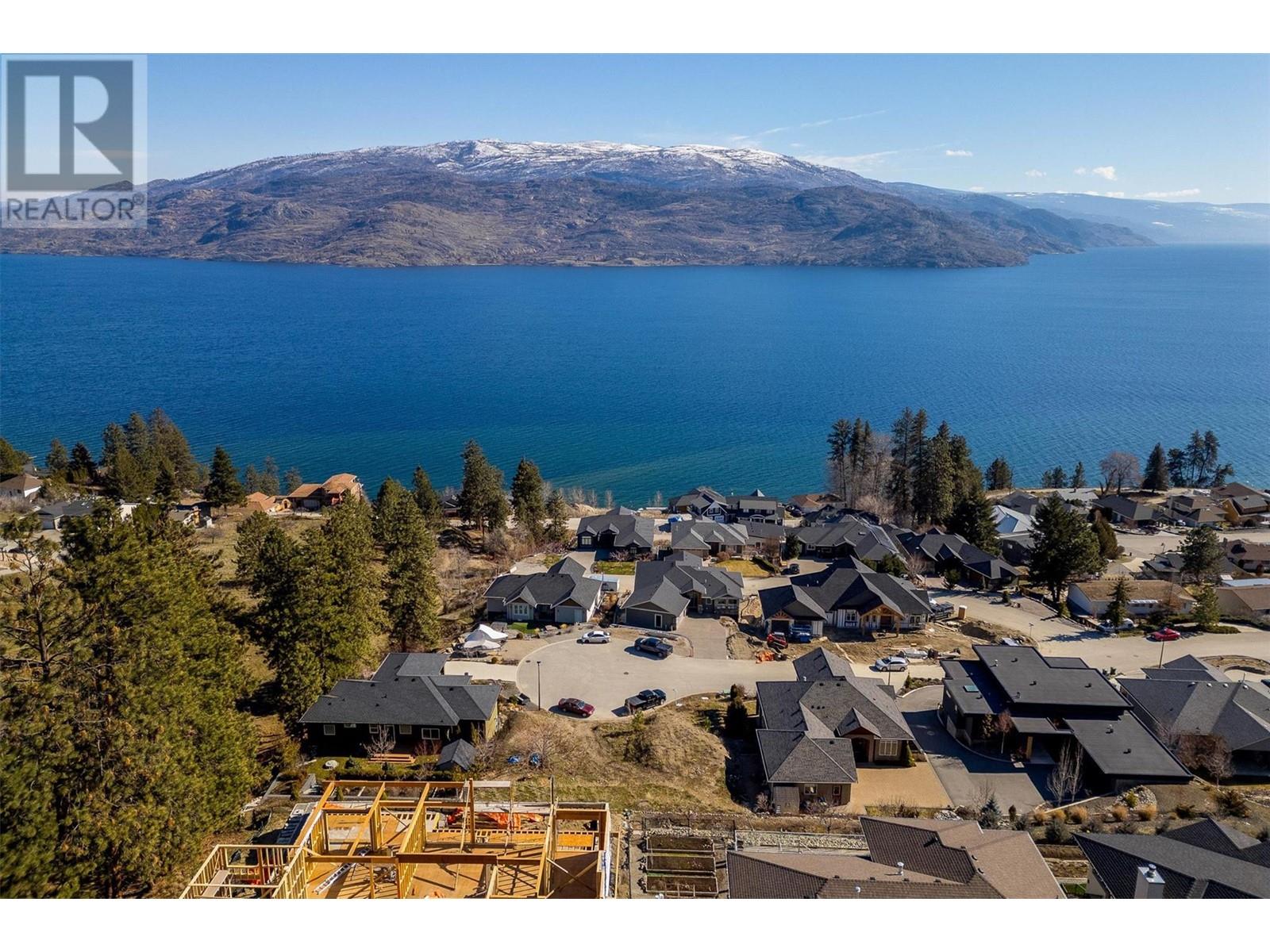 6486 Sherburn Road, Peachland
