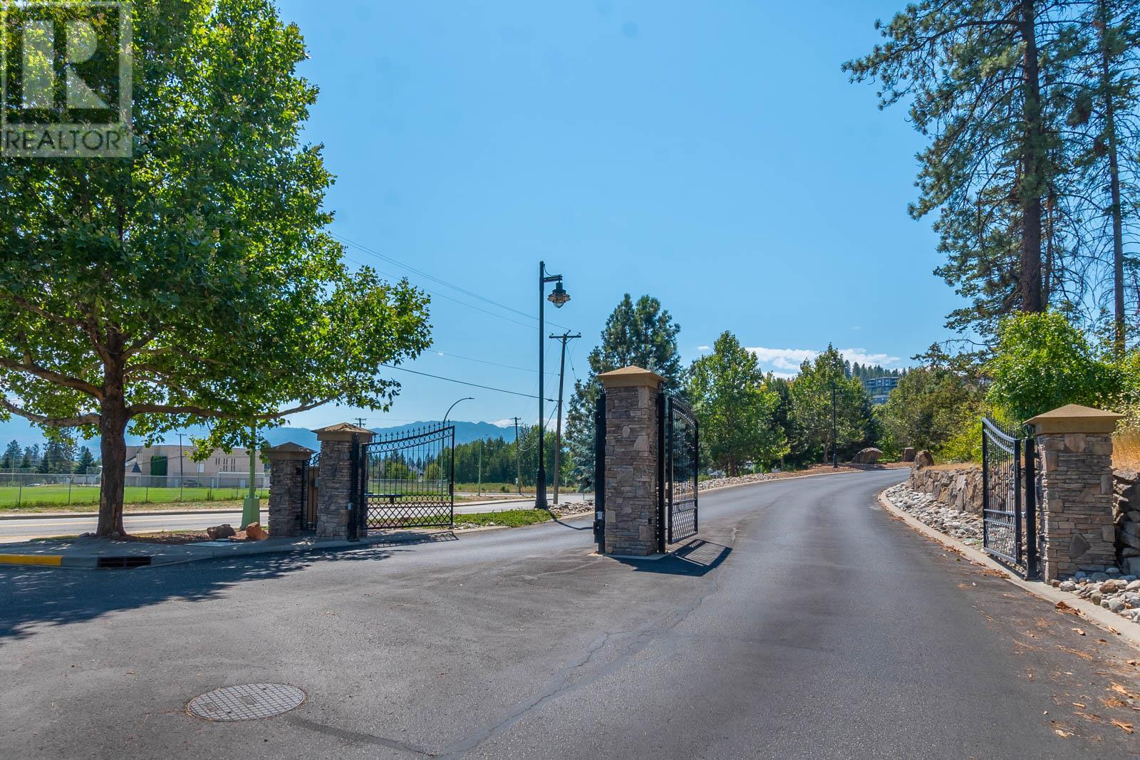206 2770 Auburn Road, West Kelowna