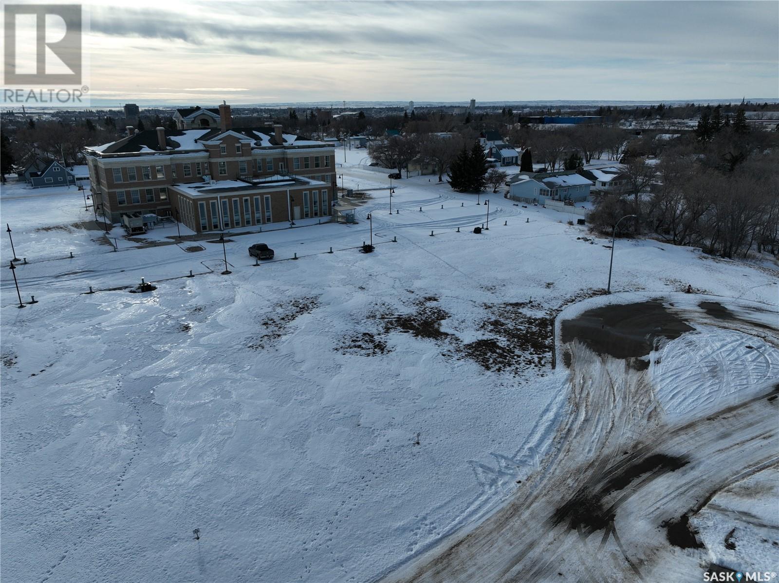 Photo 11 of 33 Copper Ridge Way, Moose Jaw SK