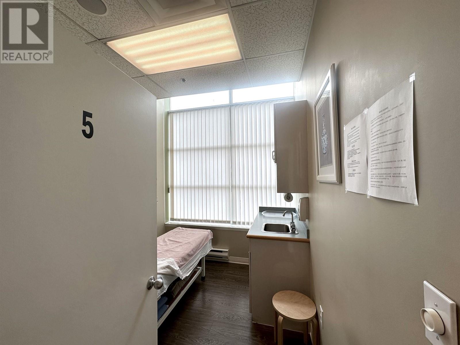 2270 8260 WESTMINSTER HIGHWAY, Richmond