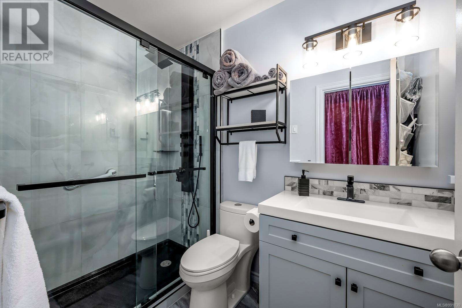 D 828 Washington Way, Courtenay real estate listing 991830