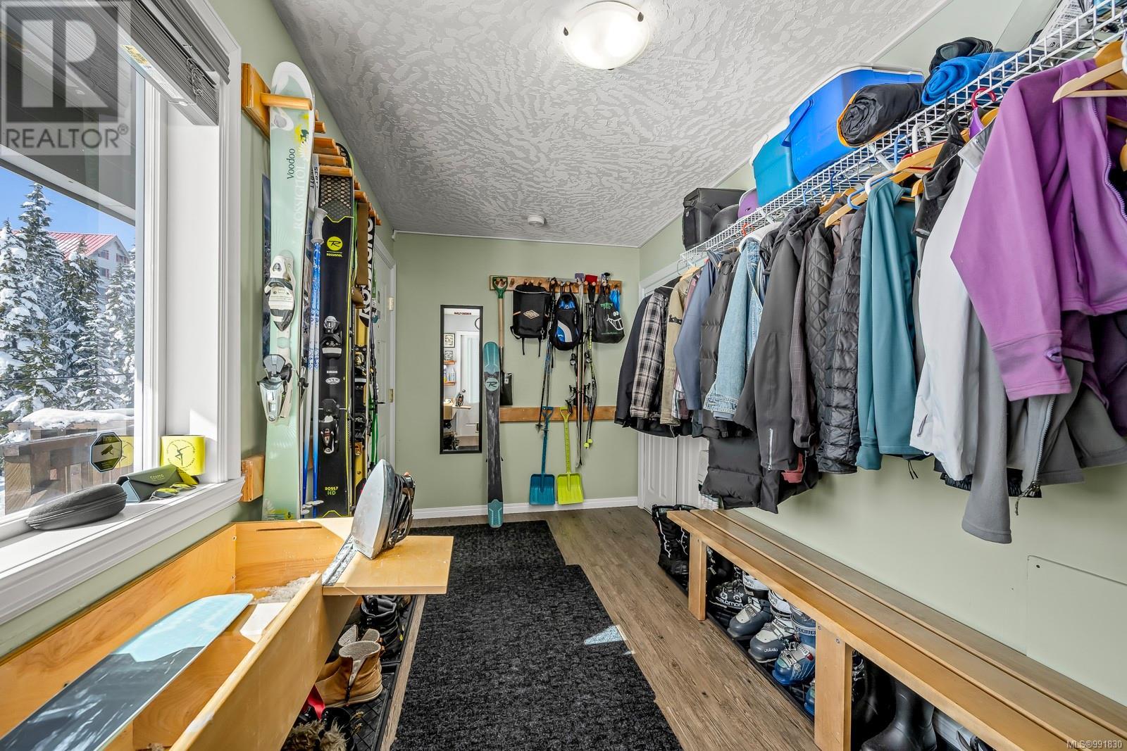 D 828 Washington Way, Courtenay real estate listing 991830