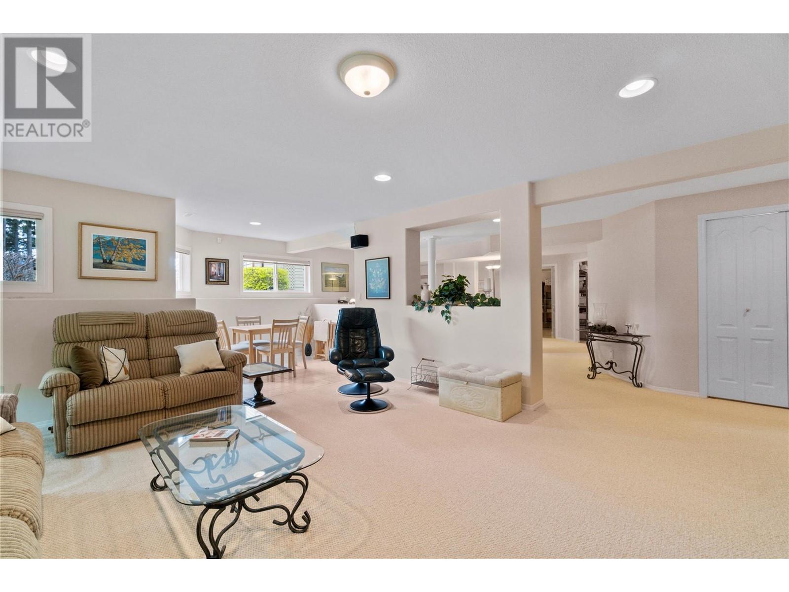  2602 Golf Course Drive, Blind Bay