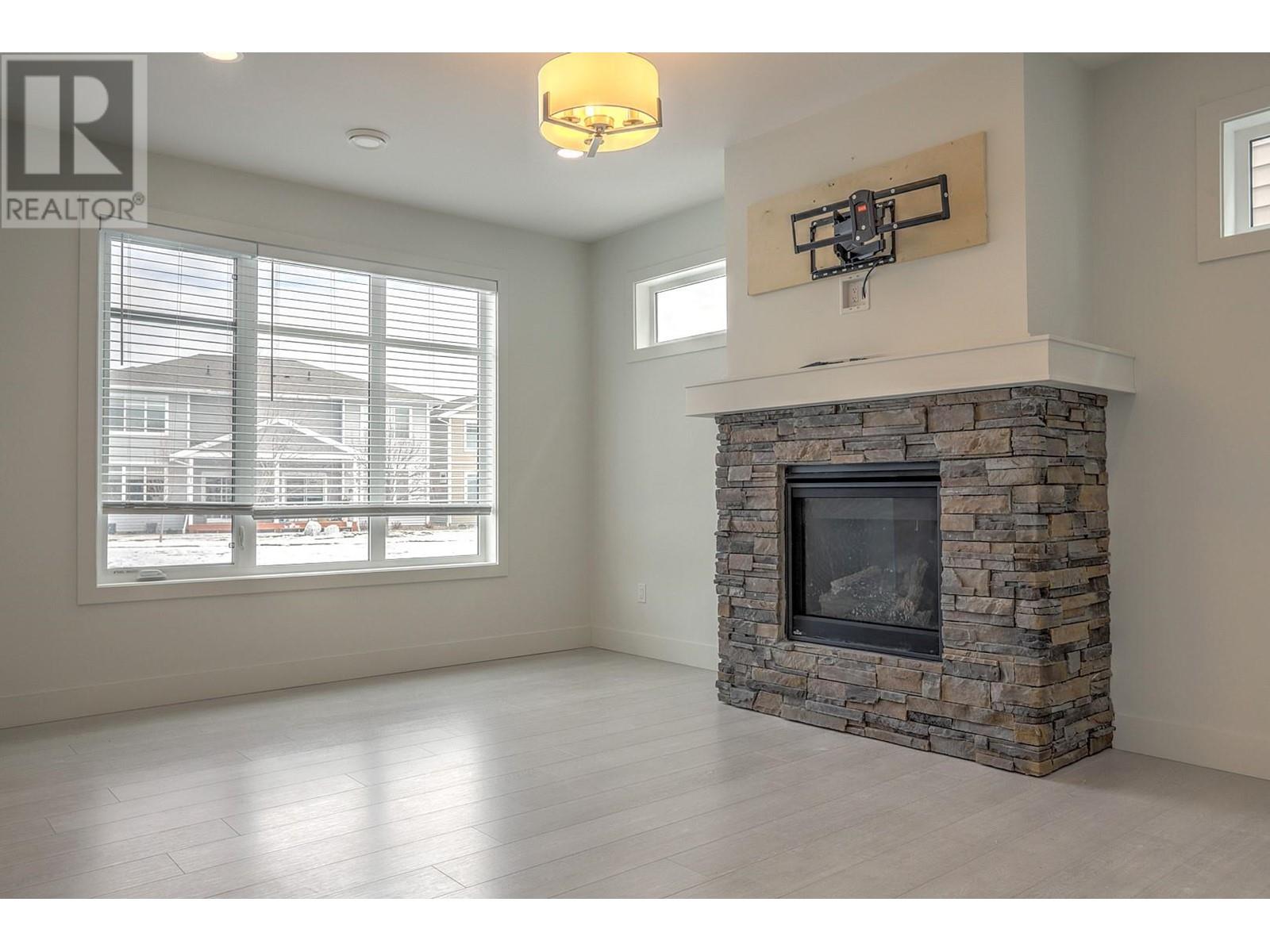#17 6635 TRONSON ROAD - Image 19