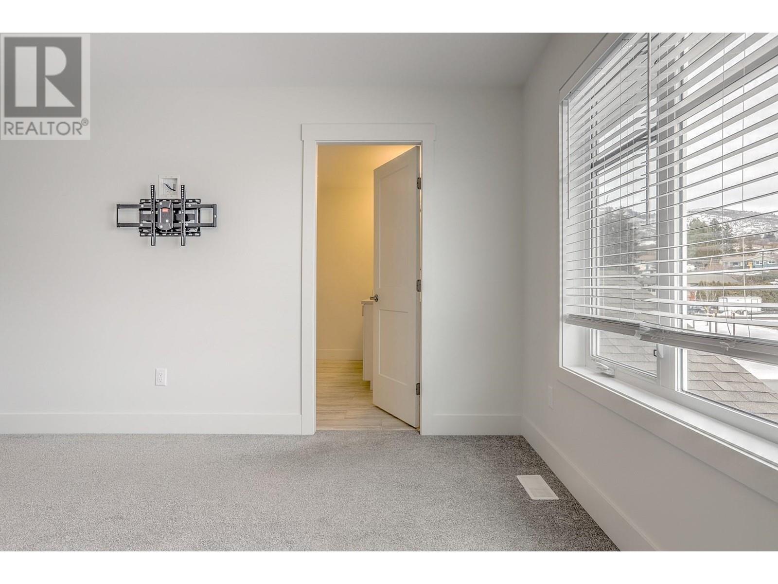 #17 6635 TRONSON ROAD - Image 38