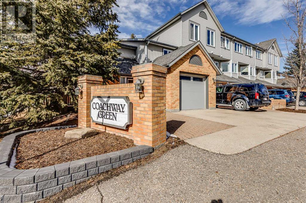 1 Coachway Green SW, Calgary, Alberta