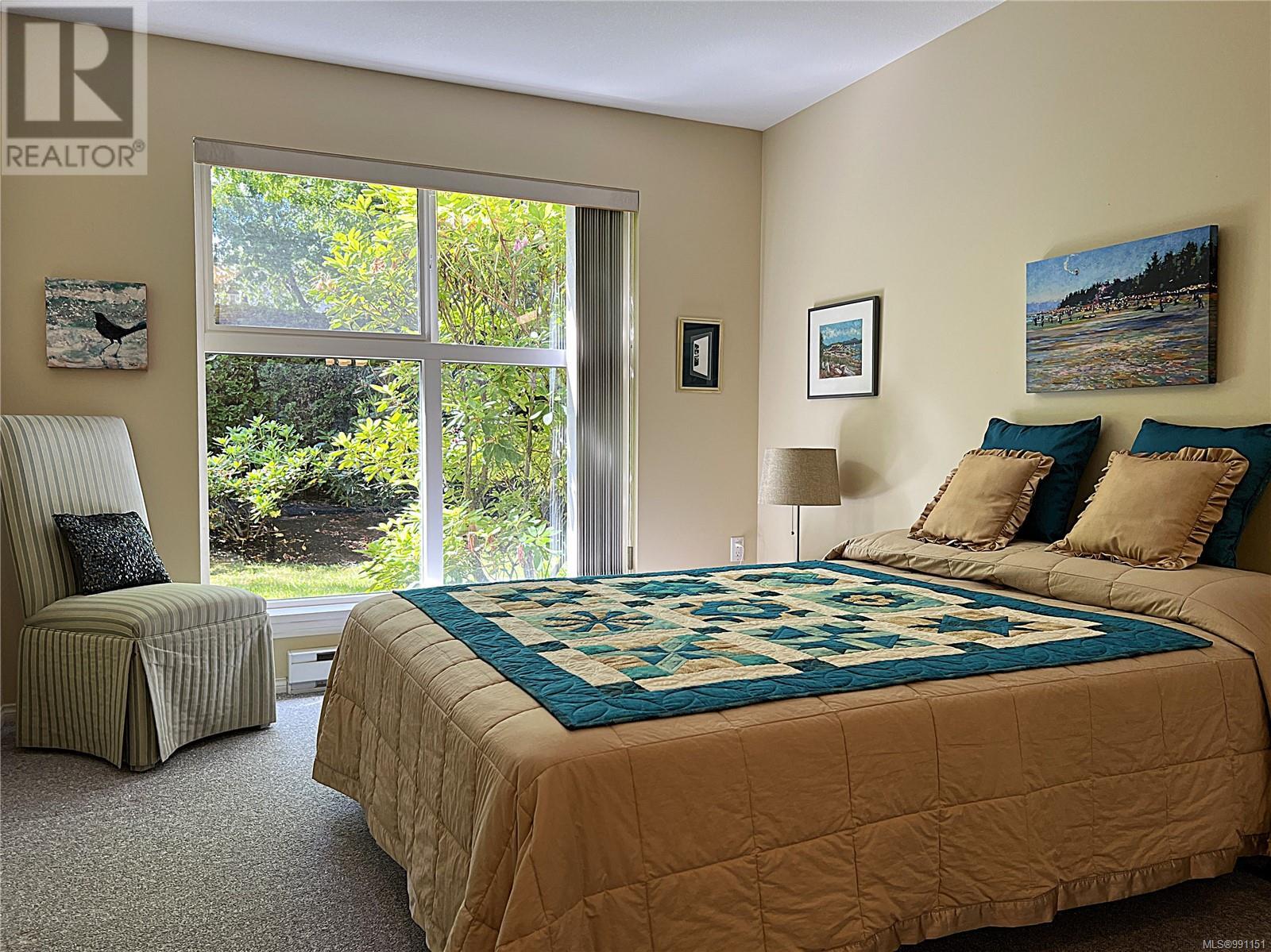 Photo 10 of 107 750 Memorial Ave, Qualicum Beach BC