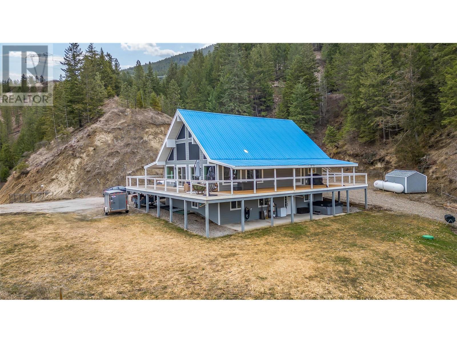  2621 Salmon River Road, Salmon Arm