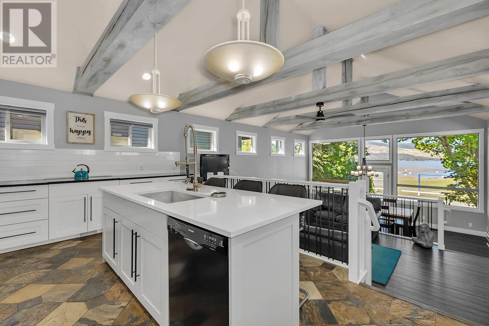  6 Lakeshore Drive, Vernon