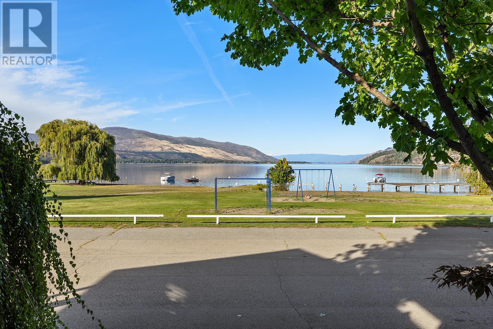  6 Lakeshore Drive, Vernon