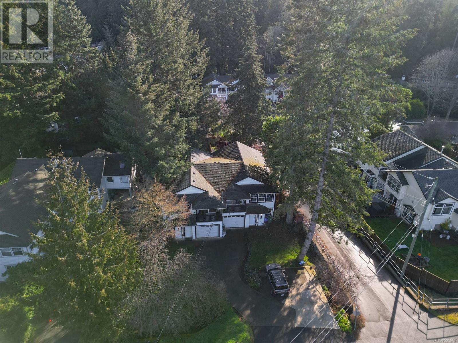 2645 Selwyn Rd, Langford real estate listing 991087