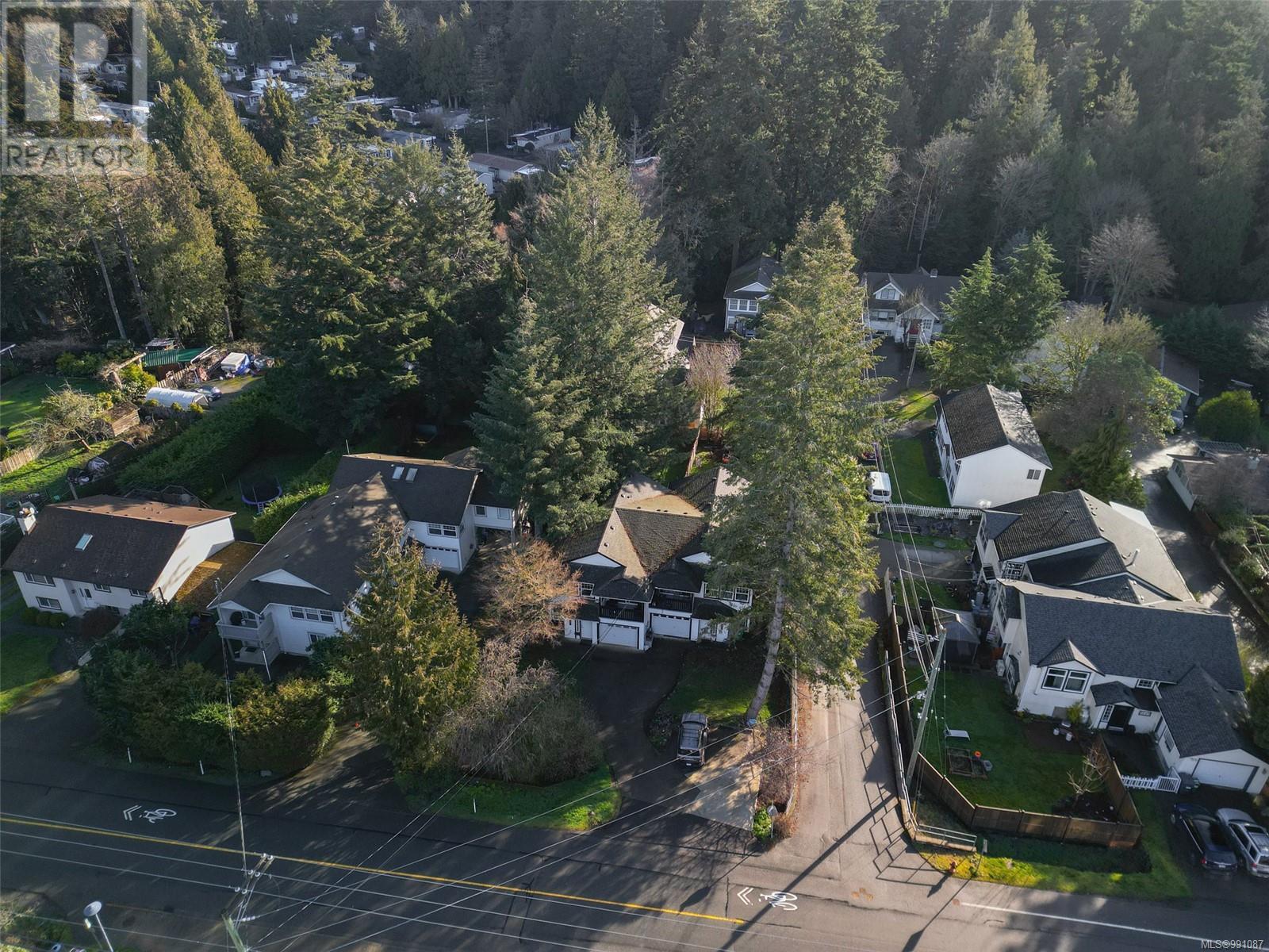 2645 Selwyn Rd, Langford real estate listing 991087