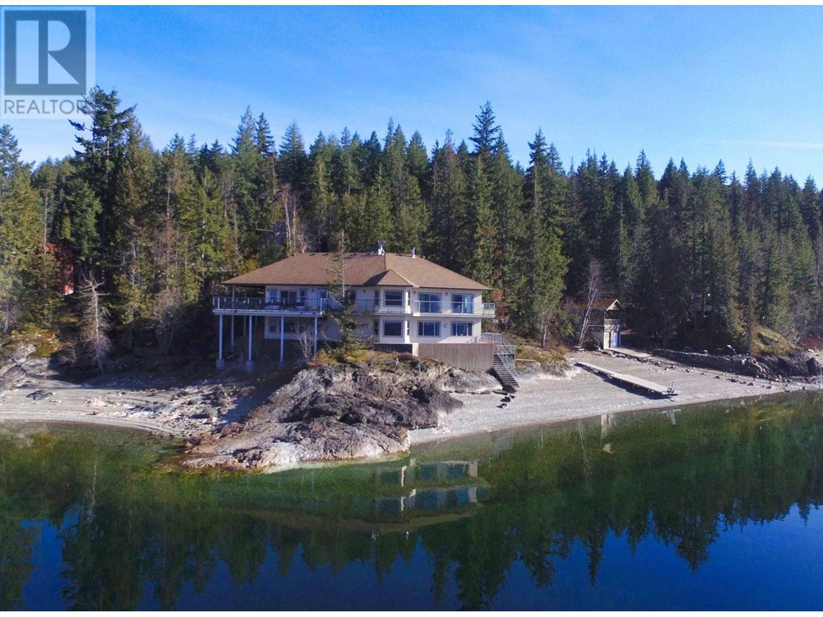 5615 Eagle Bay Road, Eagle Bay
