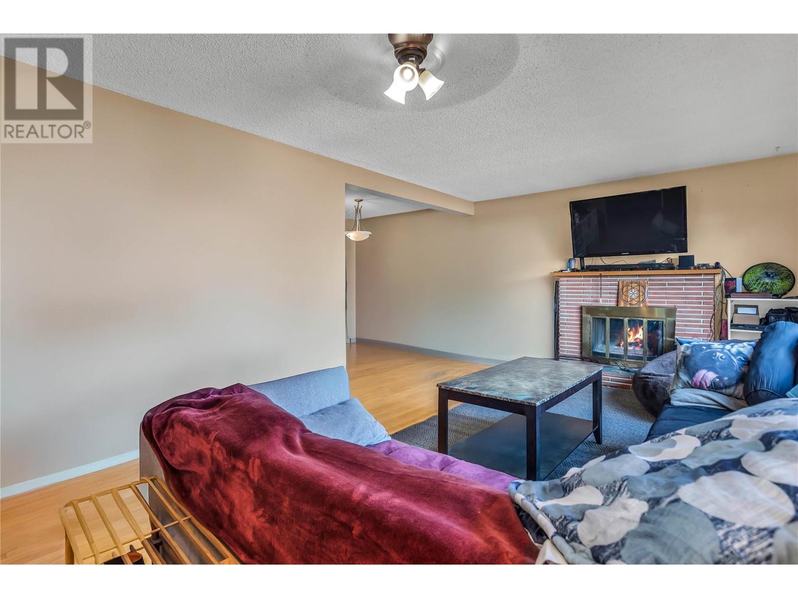  841 & 843 Martin Avenue, Kelowna