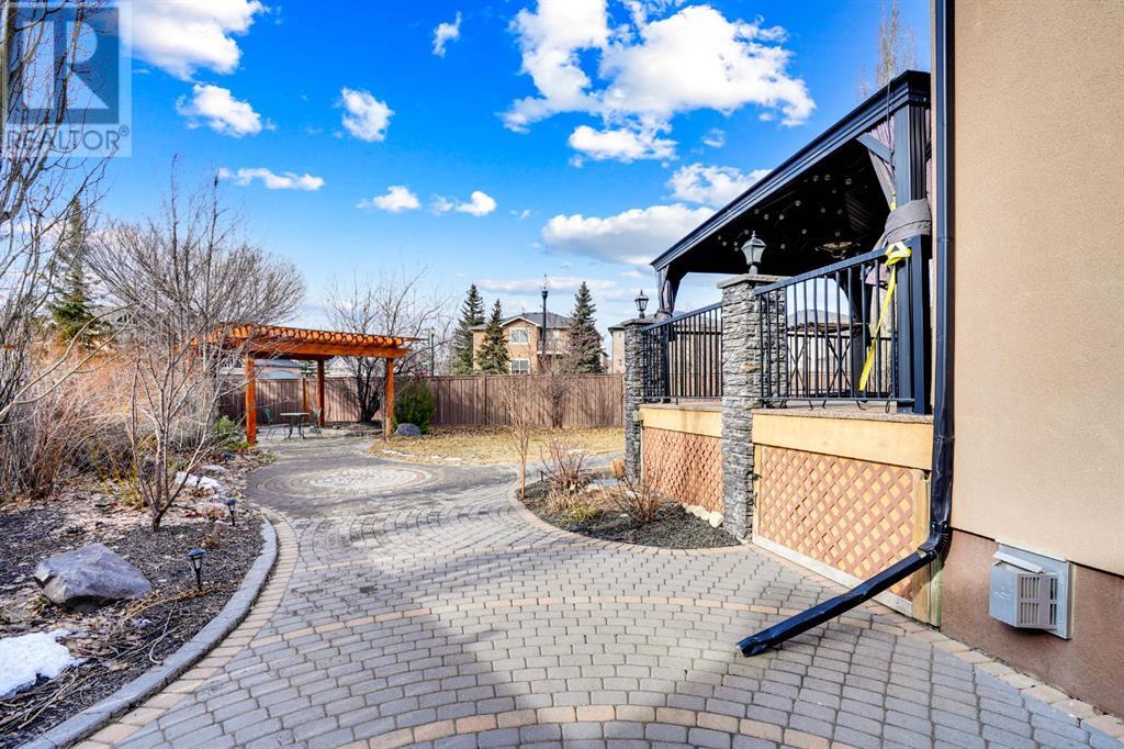 Single Family House for Sale in  Westridge Crescent SW West Springs Calgary 