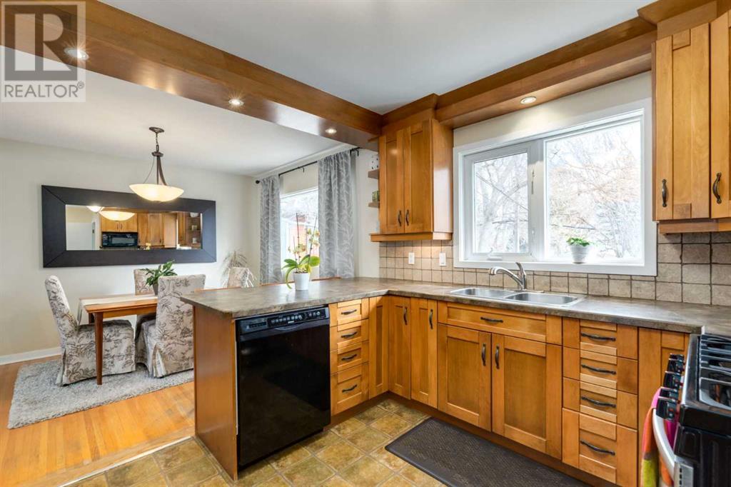 Single Family House Bungalow for Sale in  Hudson Road NW Highwood Calgary 