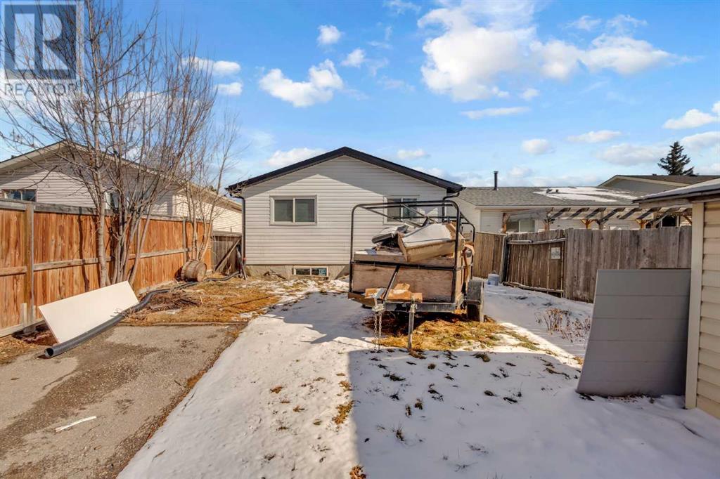 Single Family House Bungalow for Sale in  Faldale Close NE Falconridge Calgary 