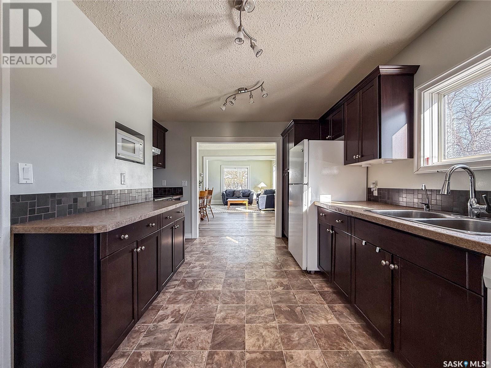 Photo 32 of 1159 Conrad Avenue, Gull Lake SK