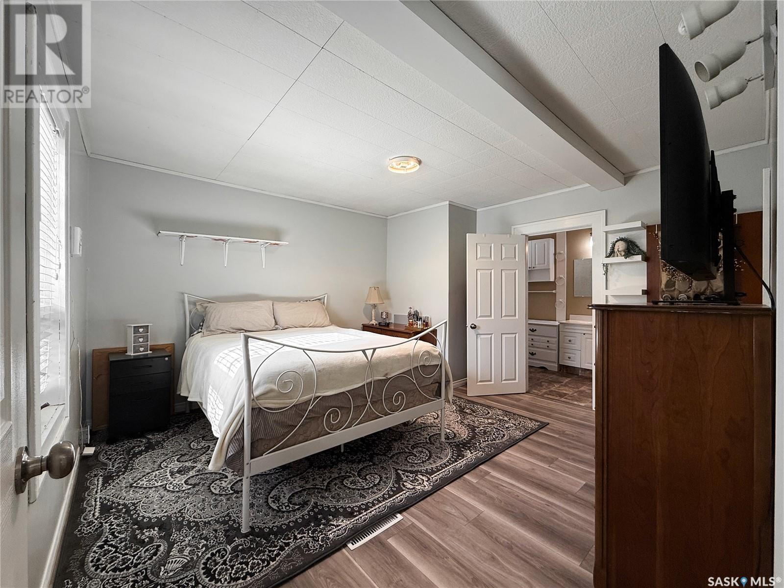 Photo 31 of 1159 Conrad Avenue, Gull Lake SK