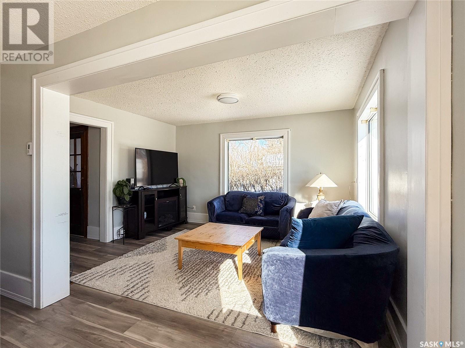 Photo 11 of 1159 Conrad Avenue, Gull Lake SK