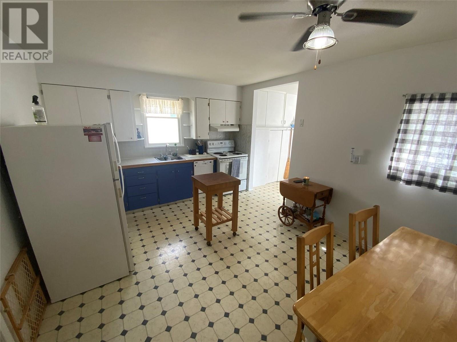  448 Bennett Avenue, Penticton