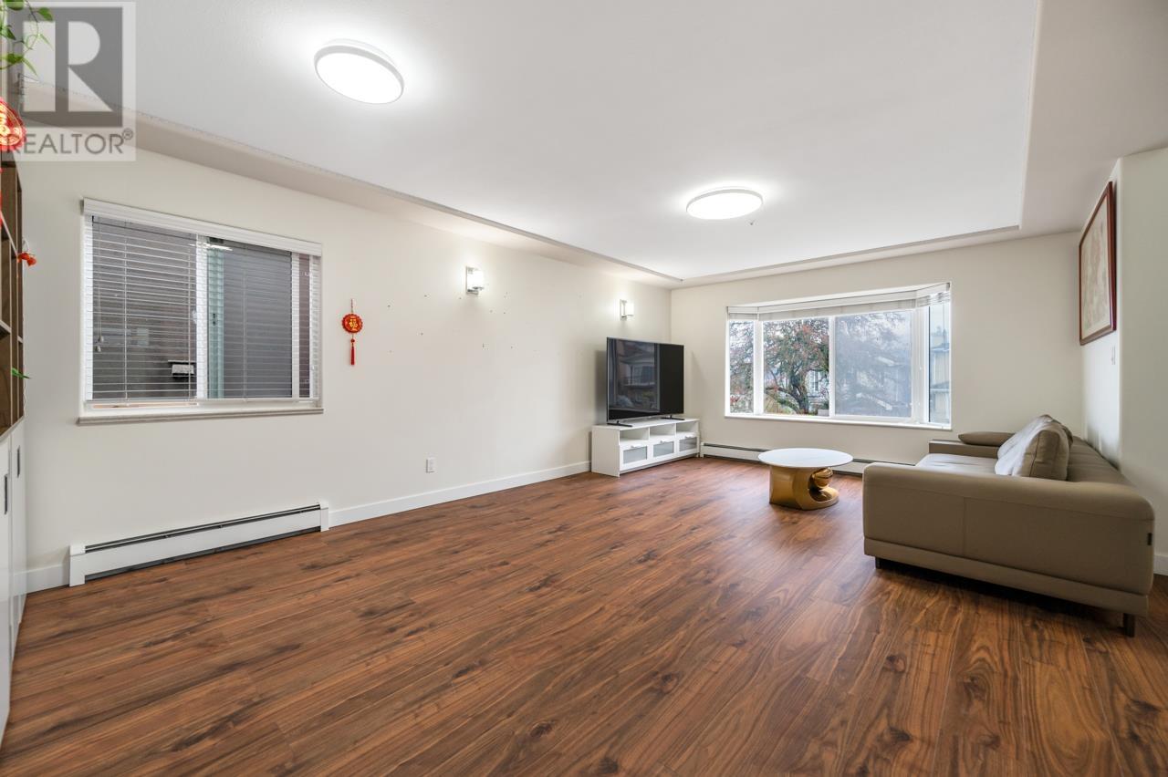Photo 2 of 3210 E 23rd Avenue, Vancouver BC