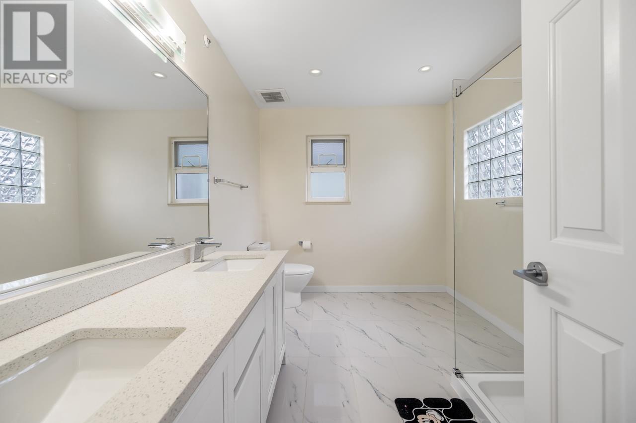 Photo 6 of 3210 E 23rd Avenue, Vancouver BC