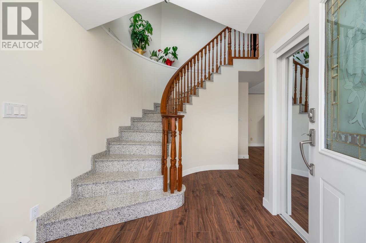 Photo 18 of 3210 E 23rd Avenue, Vancouver BC