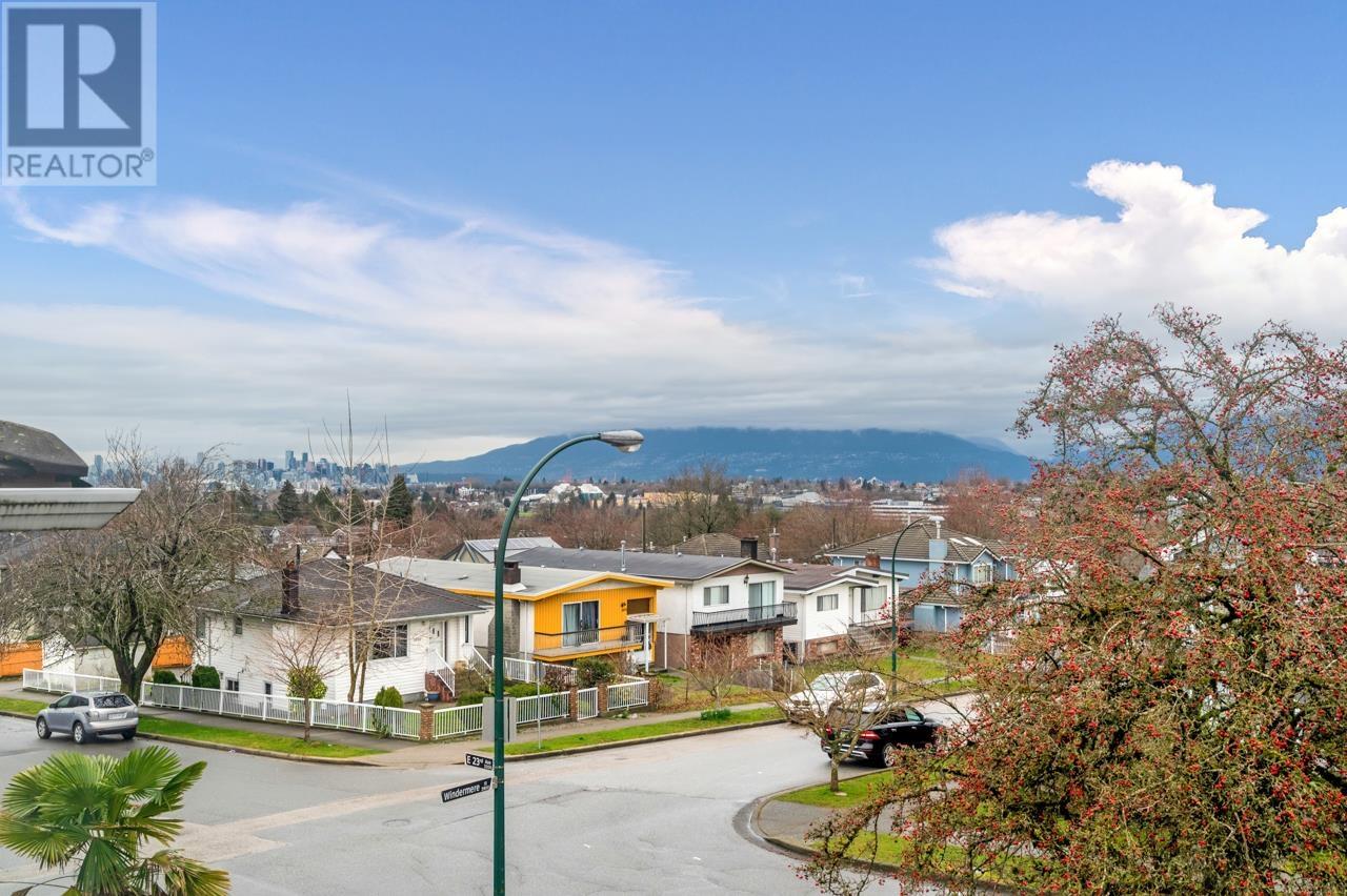 Photo 22 of 3210 E 23rd Avenue, Vancouver BC