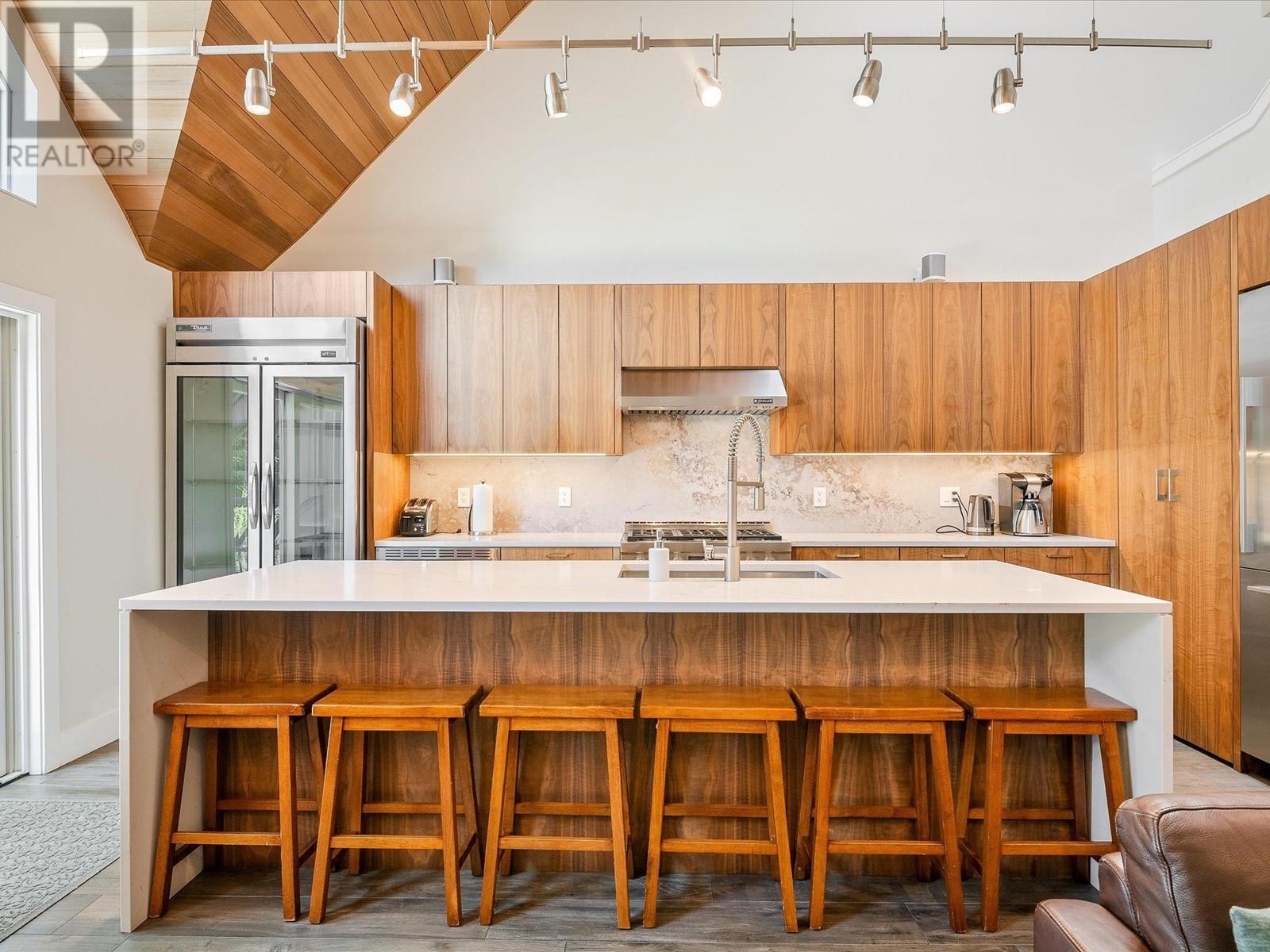 23 4700 GLACIER DRIVE, Whistler