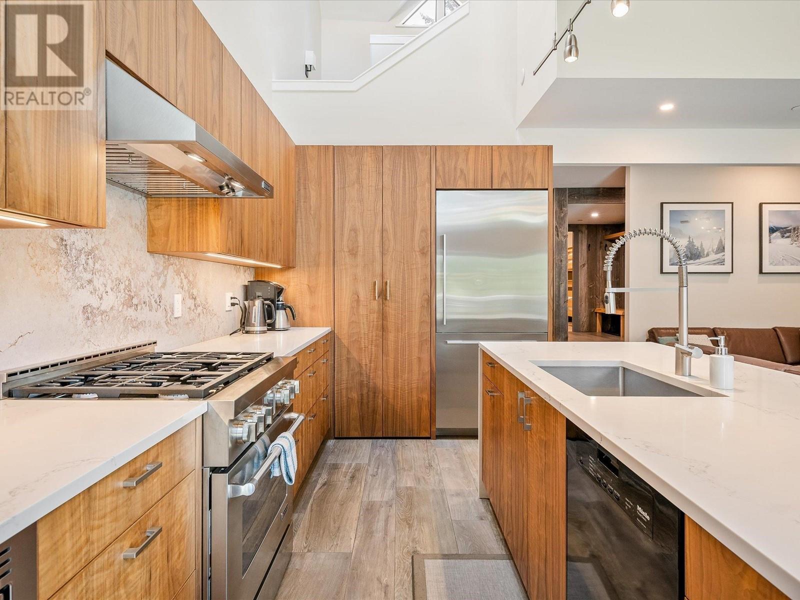 23 4700 GLACIER DRIVE, Whistler