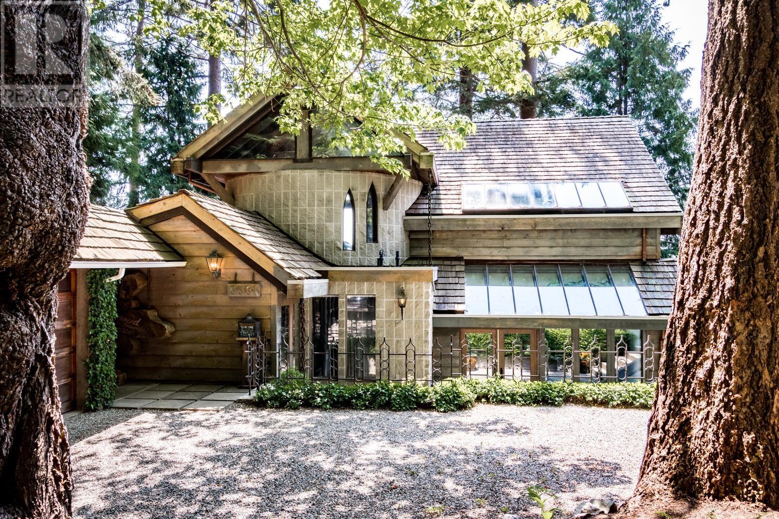 3581 BEACH AVENUE, Roberts Creek