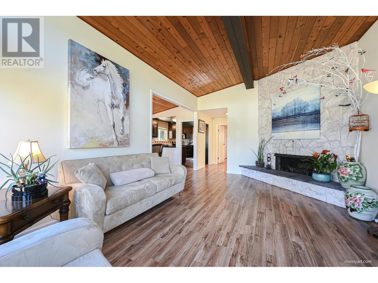 Photo 4 of 5510 14 B Avenue, Delta BC